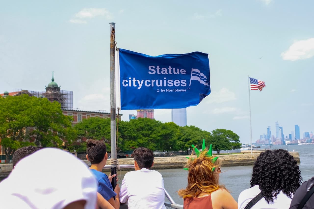 Official Statue of Liberty & Ellis Island Admission Ticket + Roundtrip Ferry by Statue City Cruises - image 4